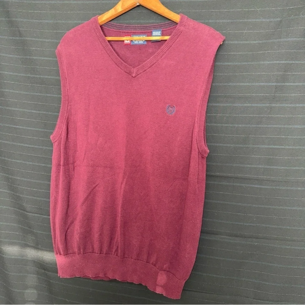 Chaps mens sleeveless knit sweater vest burgundy w/ embroidered logo size Medium